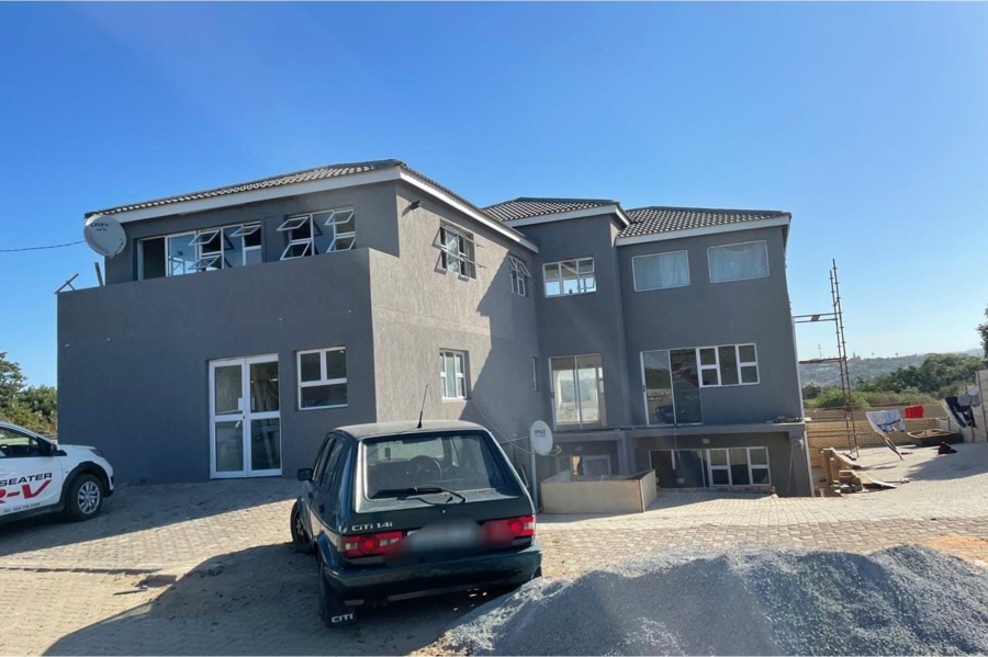 15 Bedroom Property for Sale in Beacon Bay Eastern Cape